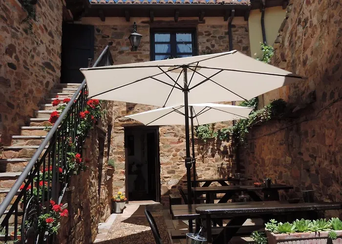 El Rincon Maragato 3* 카스트리요 데 로스 폴바사레스